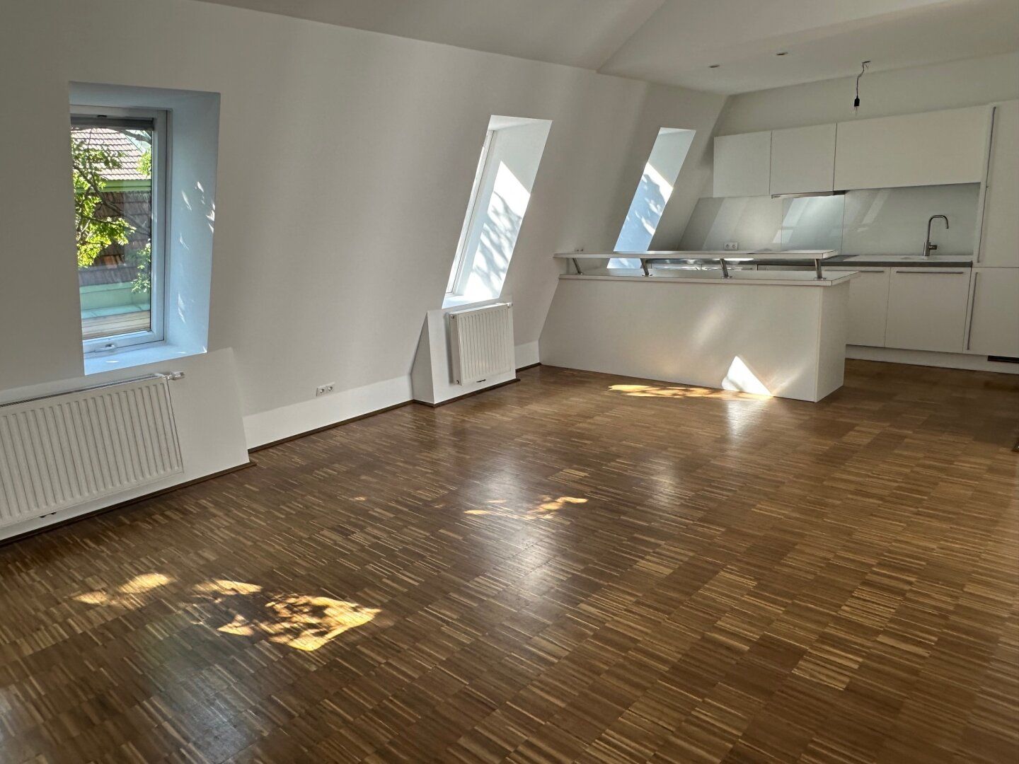 TRAUMHAFTE DACHTERRASSENWOHNUNG !