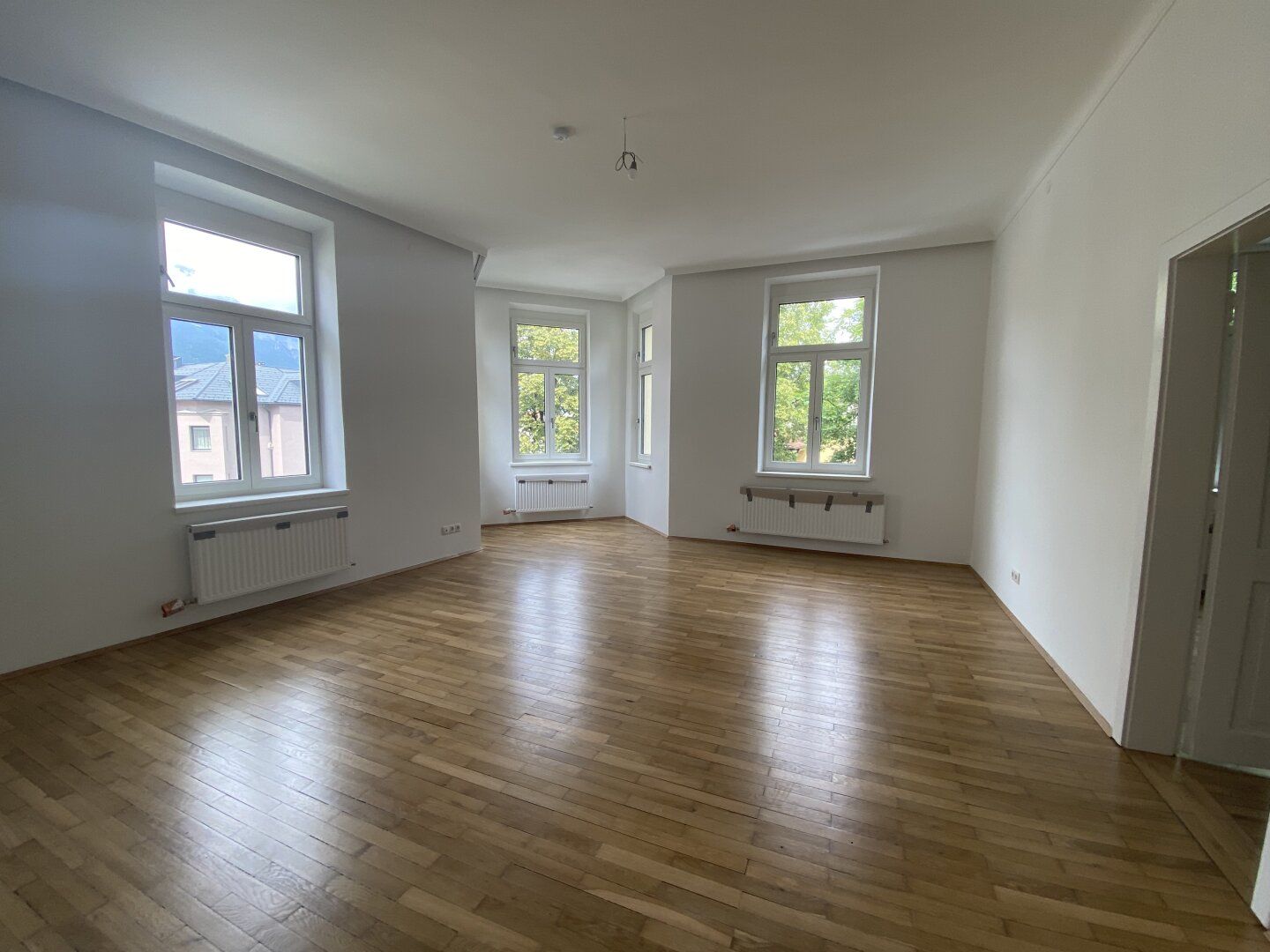 Traumhafte 5-Zimmer-Wohnung in Innsbruck - 2025 generalsaniert, großzügig und modern