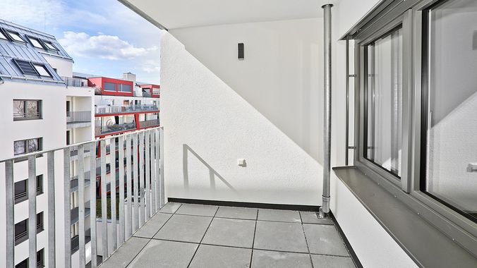 230322-032s