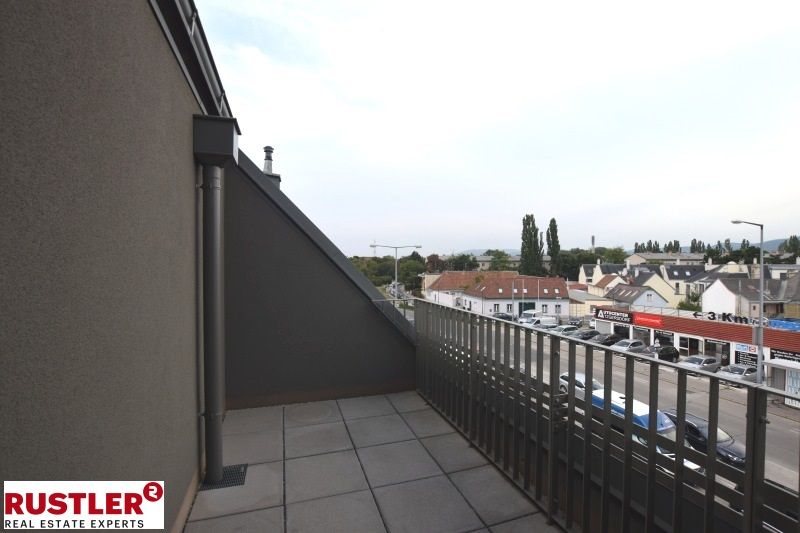 MODERNE DACHTERRASSENWOHNUNG IN LIESING