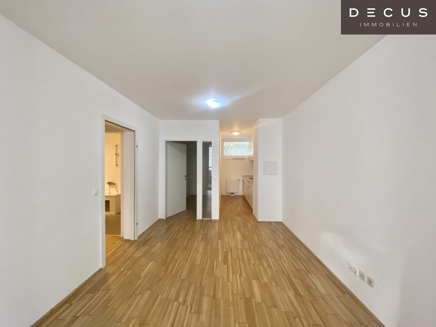 ** 2 ZIMMER WOHNUNG ** MIT BALKON ** NÄHE HAUPTBAHNHOF UND KEPLERPLATZ ** TOP INFRASTRUKTUR ** U1 ** 1100 WIEN