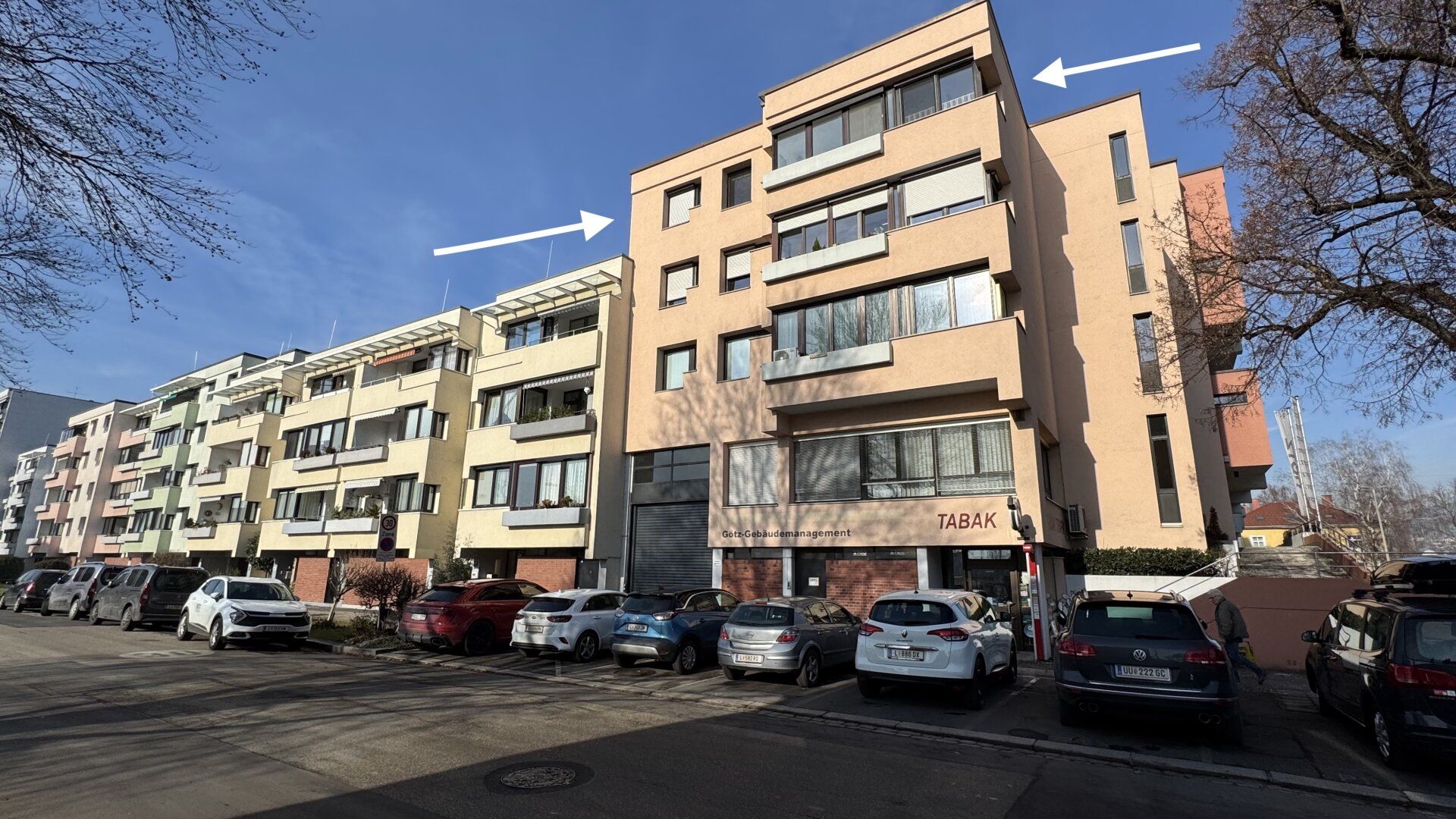 SCHÖNE 3 - ZIMMER WOHNUNG MIT VERBAUTER LOGGIA - TIEFGARAGENPLATZ UND GUTER AUSSTATTUNG
