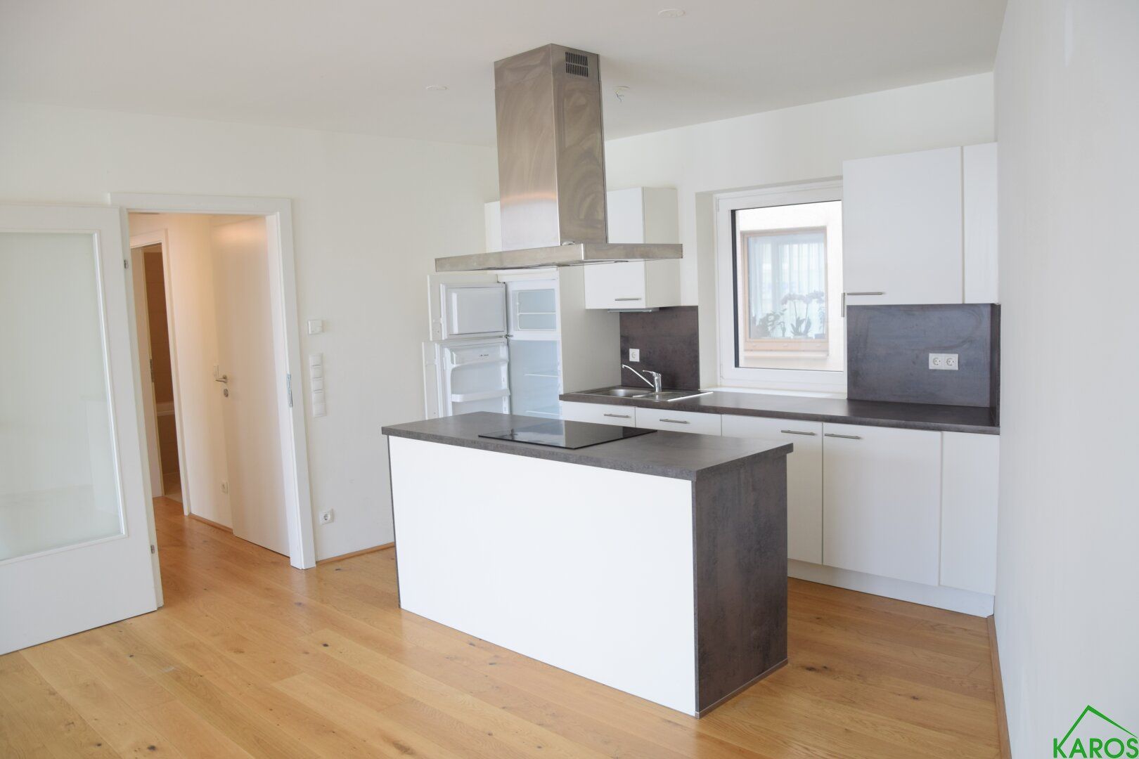 3-ZIMMER-NEUBAU MIT *LOGGIA + EINBAUKÜCHE*