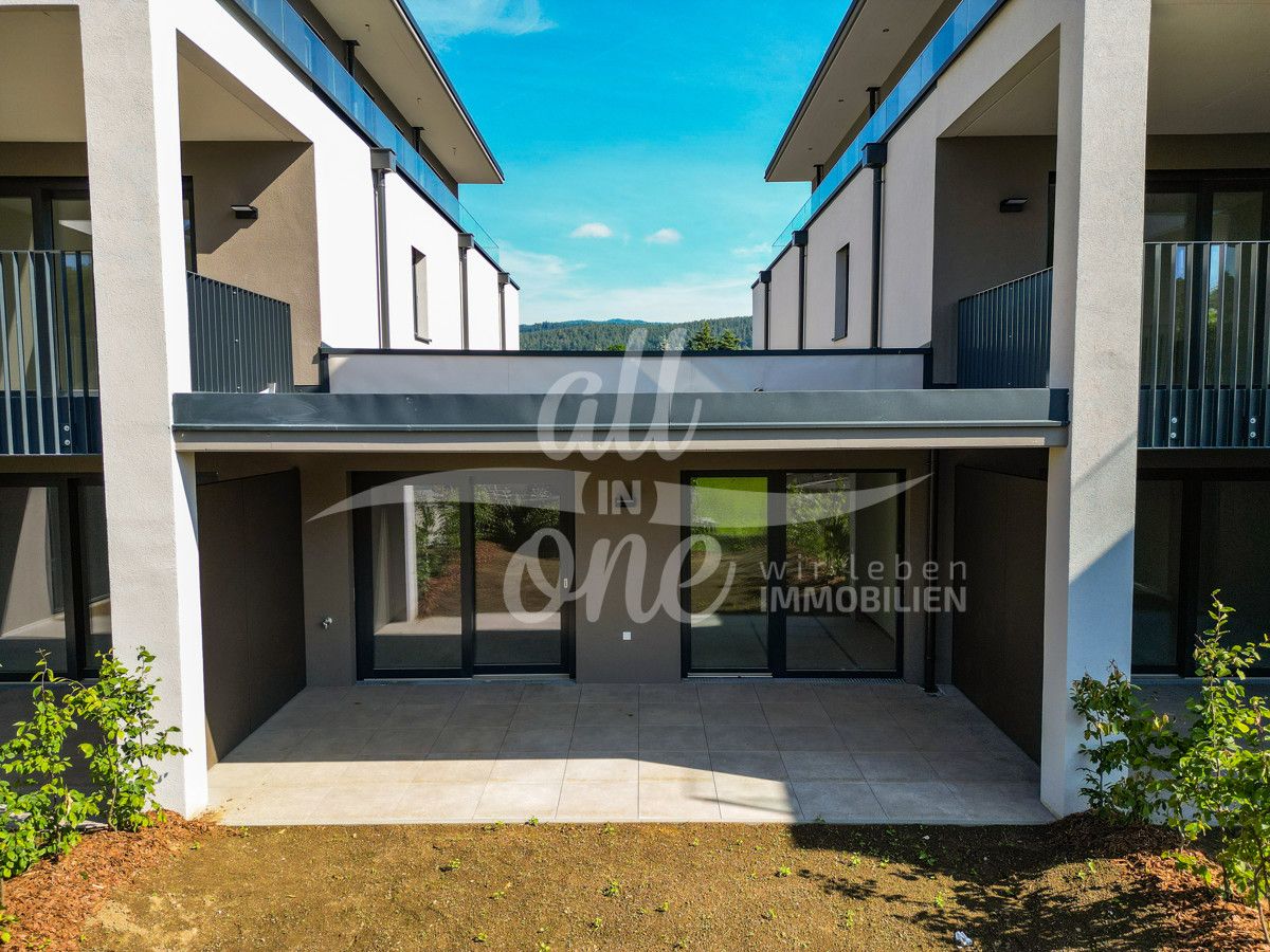 Hausähnliche Gartenwohnung mit Eigengarten und separatem Zugang
