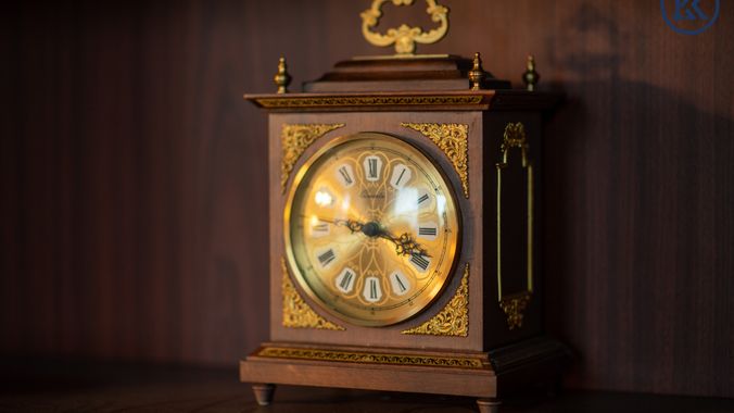 Uhr