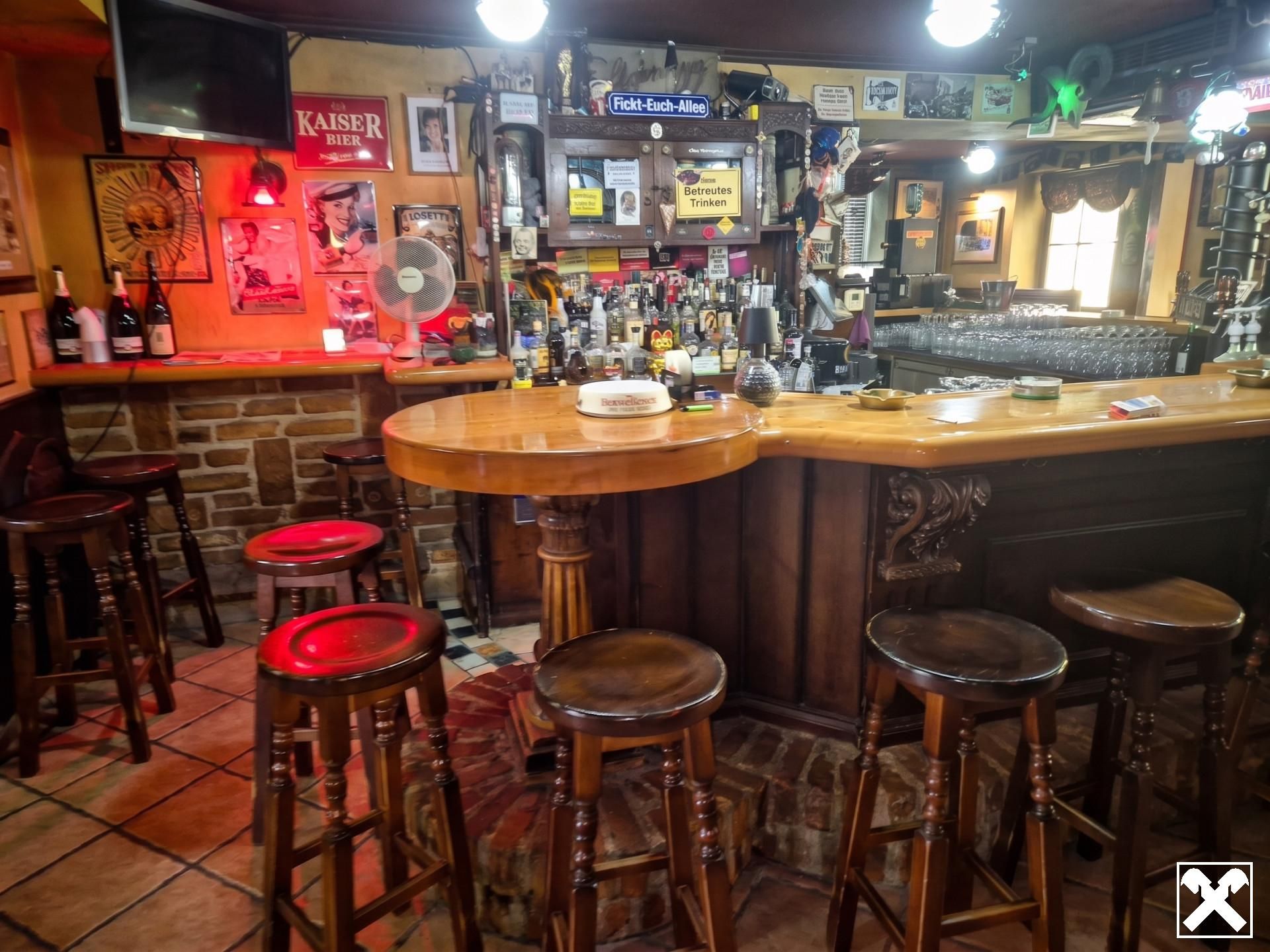 Etabliertes Pub mit Wohnmöglichkeiten - Ansicht 2