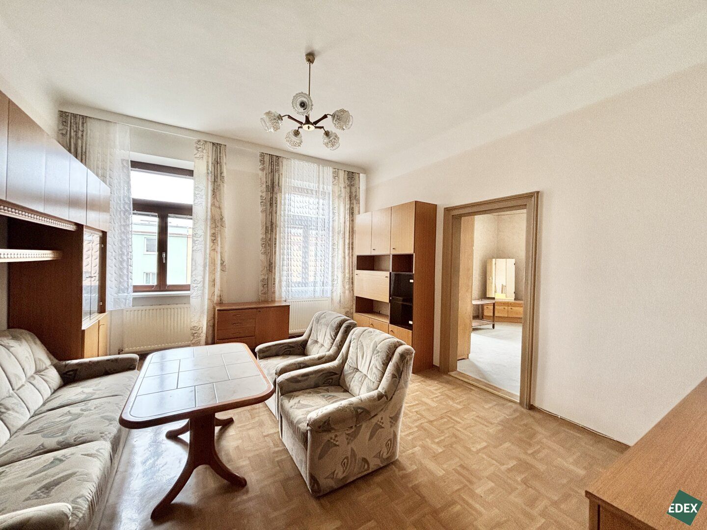 Sanierungsobjekt mit Parkblick - 2 Zimmer in 1140 Wien
