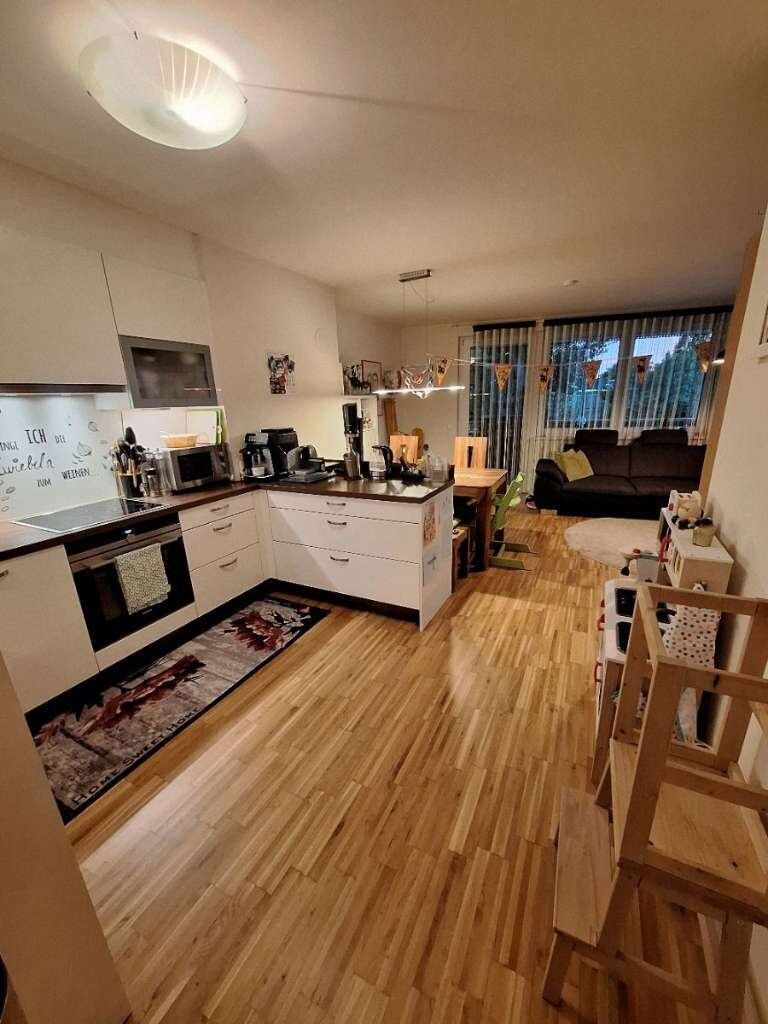 Sehr gepflegte Wohnung im 22.Bezirk mit großen Balkonen abzugeben