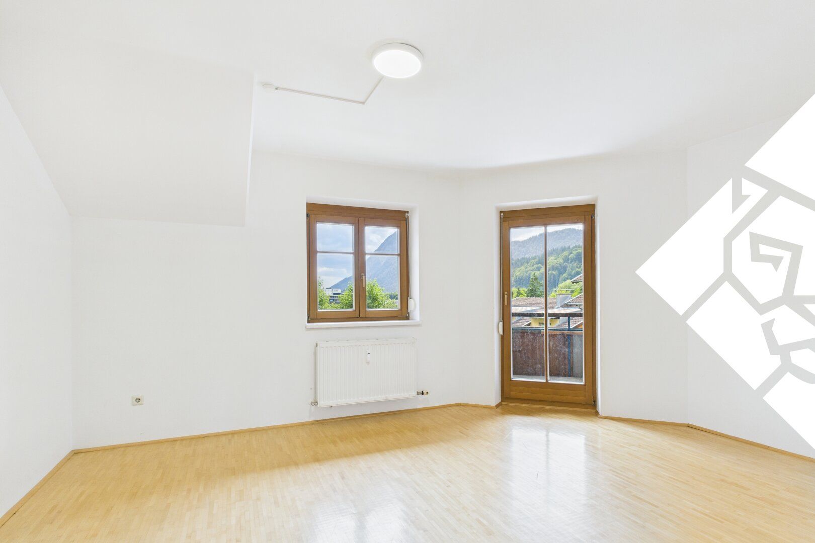 Charmante 3-Zimmer-Wohnung mit Balkon und Festungsblick in Kufstein zu mieten