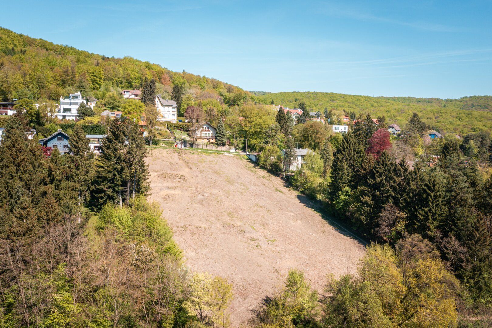 Baugrund mit Perspektive in sonniger Südhanglage - exklusives Grundstücksensemble - Ansicht 2