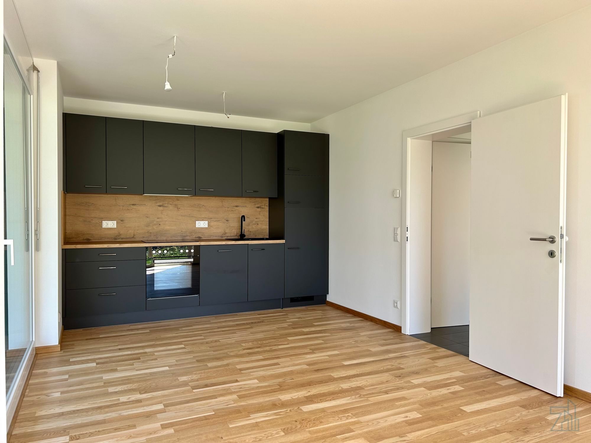 Geräumige 3-Zimmerwohnung FÜR ANLEGER | großer Garten, Terrasse und Küche! | vermietet - Ansicht 5
