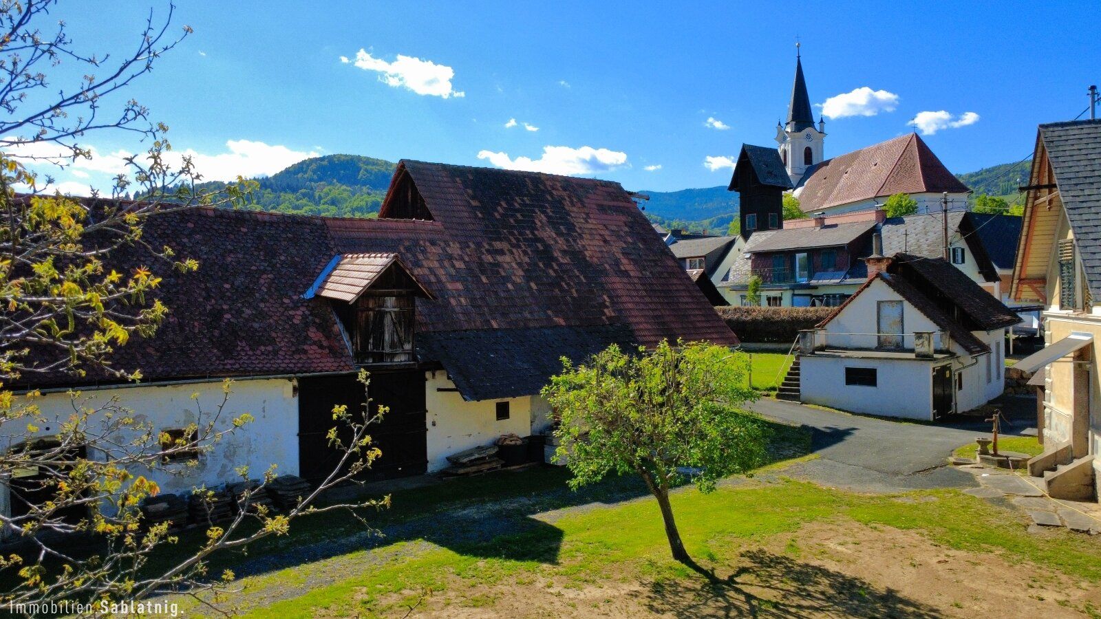 PROJEKTLIEGENSCHAFT mit historischem Herrenhaus auf großzügigem Grundstück mit Entwicklungspotenzial! - Ansicht 5