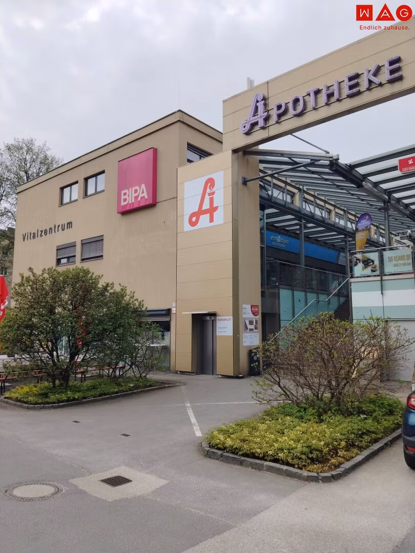 Vielseitig nutzbare 226 m² Geschäfts-/Ordinationsfläche im florierenden Einkaufs-/Vitalzentrum Muldenstraße mieten und von der hohen Kundenfrequenz profitieren! Provisionsfrei!