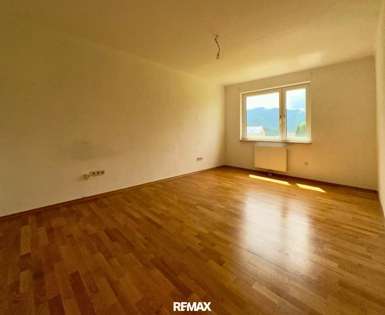 *** Helle Mietwohnung (ca. 51 m²), Balkon und traumhafter Aussicht ins Grüne - Stadtnähe trifft Ruhe ***