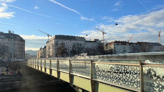 Nähe Friedensbrücke