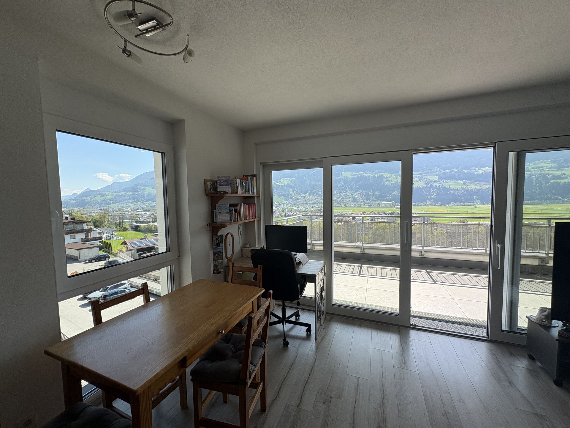 Sonnige Terrassenwohnung mit Traumblick - Ansicht 4