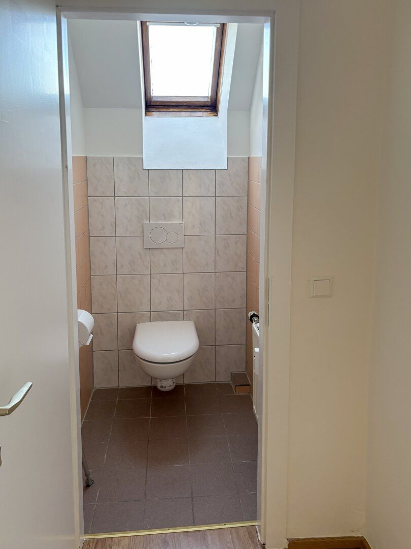 SANIERT: Dachgeschoßwohnung mit Ausblick - View 4