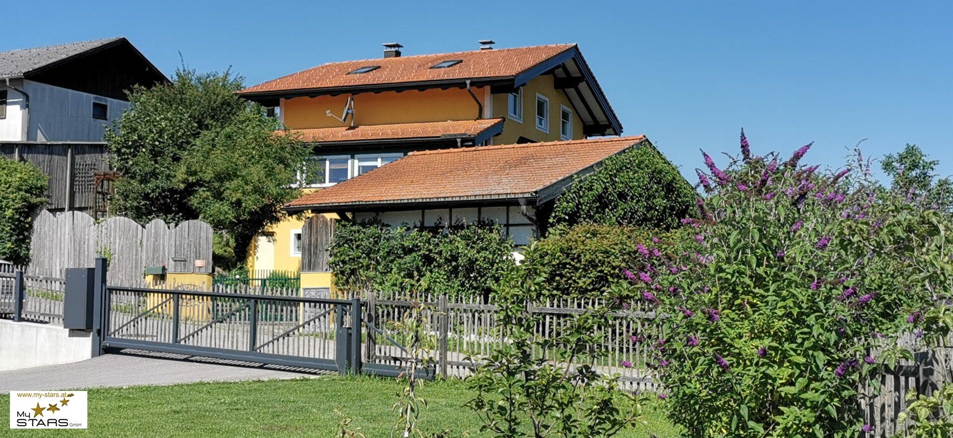 Traumhaus nahe dem Mattsee: 6 Zimmer, Wintergarten, Carport - Ihr neues Zuhause wartet!