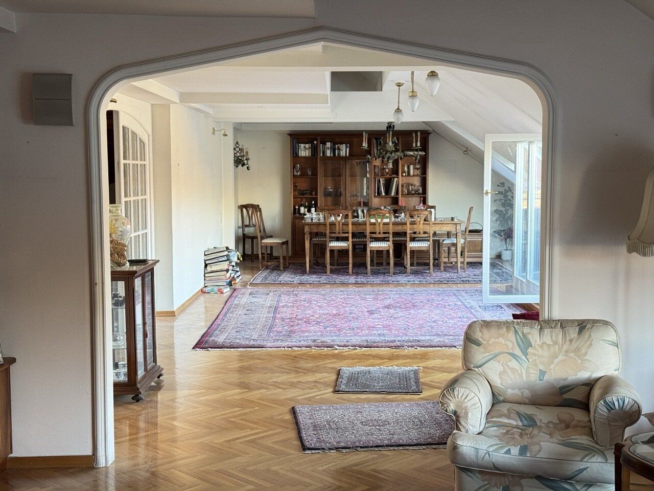 DG-Maisonette am Währinger Cottage | Privat Pool & Sauna | Parken | Fernblick | Modernisierungskonzept