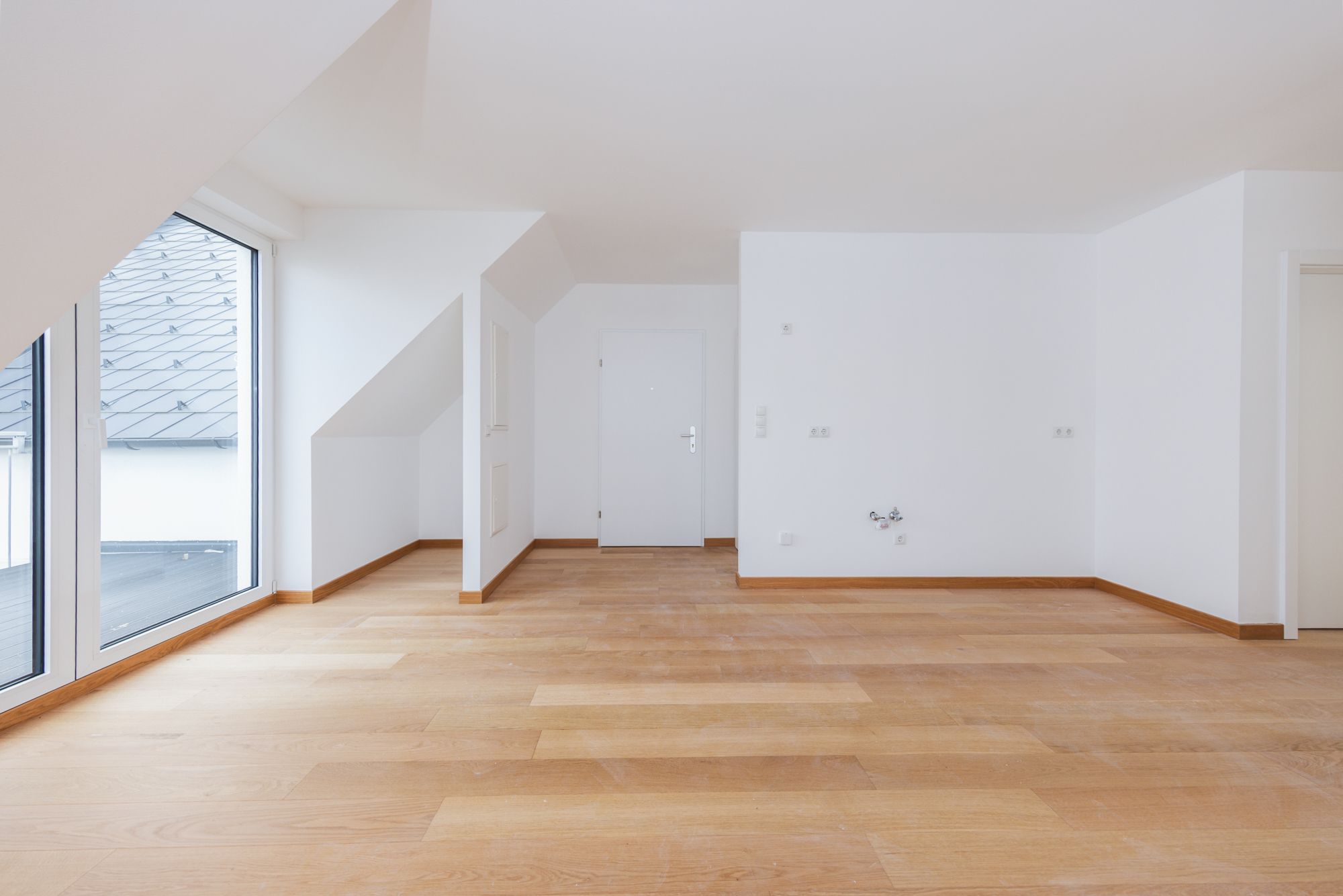 Neu ausgebaute Dachgeschosswohnungen - Nahe Hugo-Wolf Park
