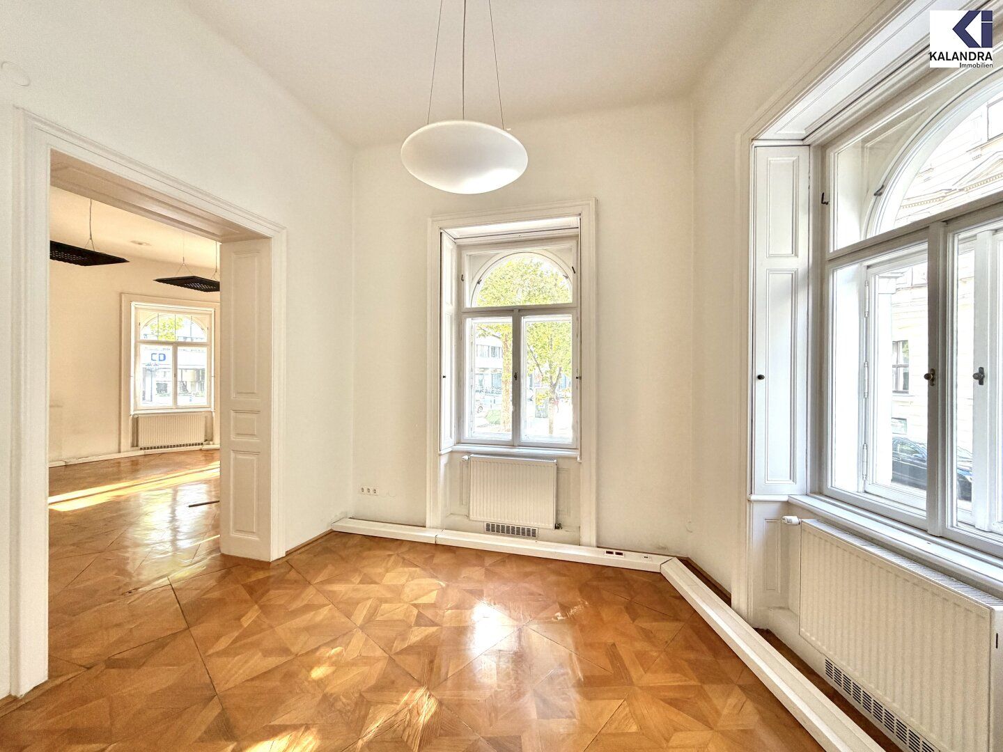 360 TOUR // KLASSISCHES ALTBAUBÜRO KARLSGASSE - Ansicht 5
