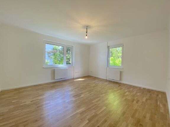 Traumhafte 4-Zimmer-Wohnung in 1130 Wien - modern, mit Gartennutzung & Garage!