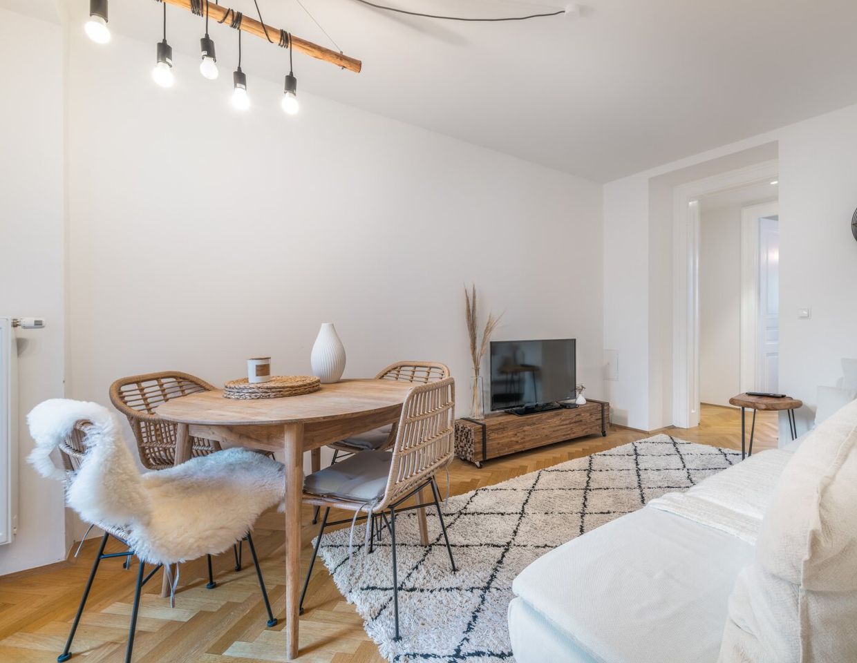 Moderne 3-Zimmer Wohnung mit Garten und Terrasse in zentraler Lage!