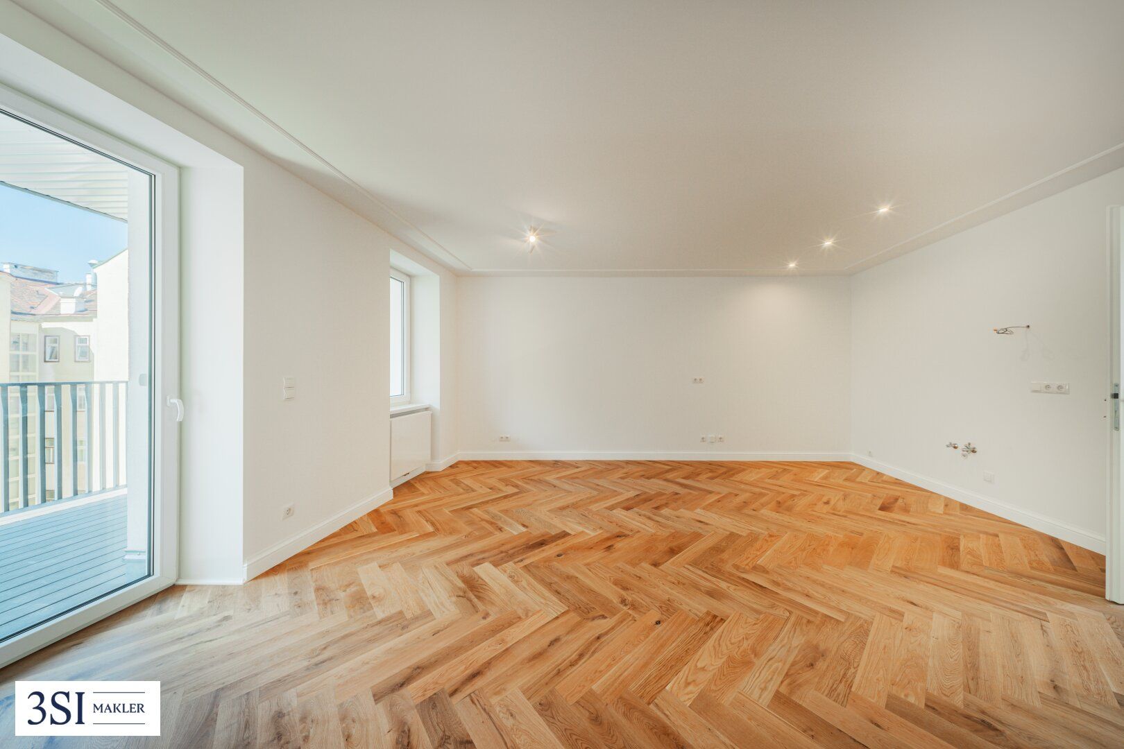 Helle 3-Zimmer-Wohnung im Altbau mit sonnigem Balkon