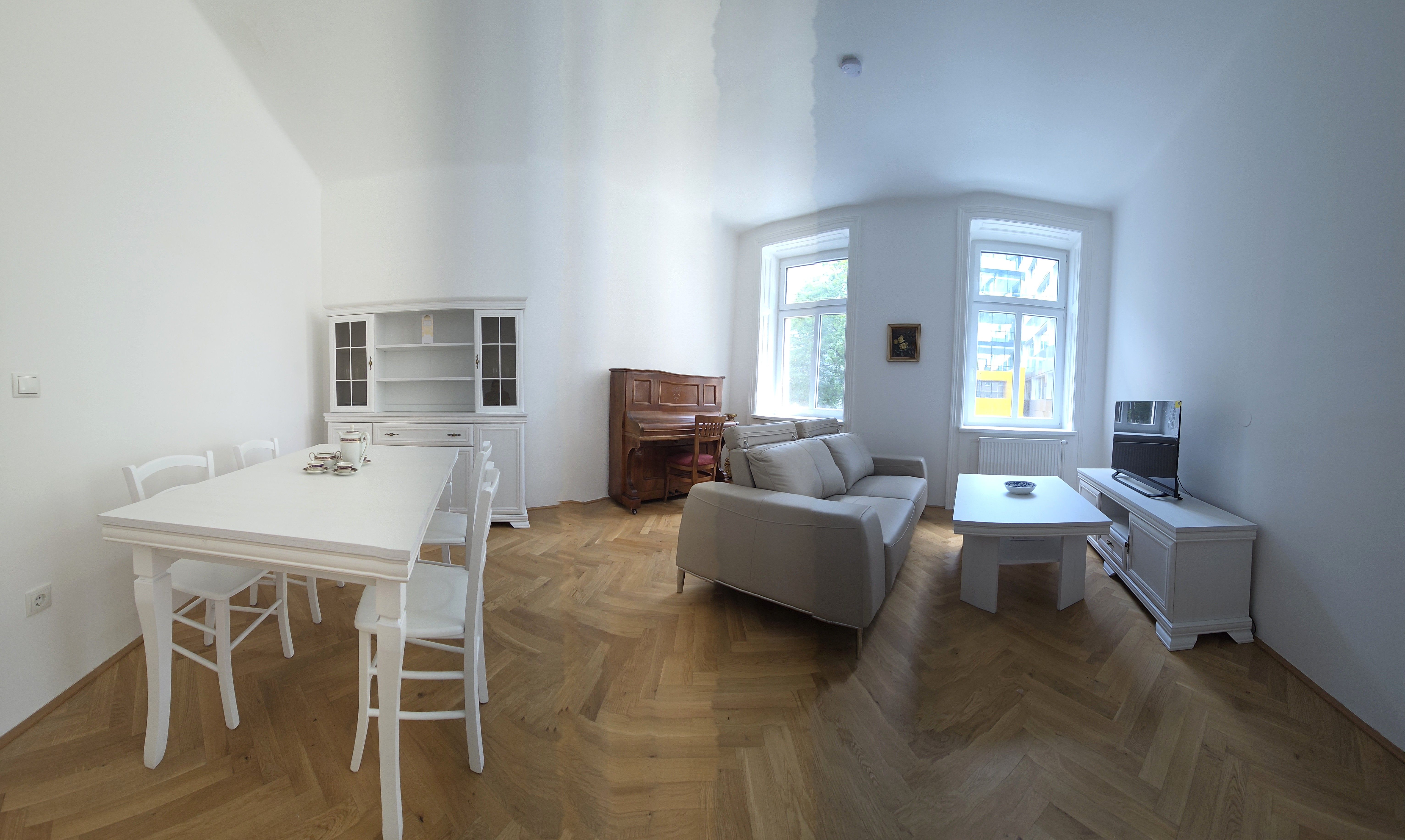Exklusive möblierte Altbauwohnung komplett ausgestattet, möglich kurze Mietdauer u/o All In Vertrag