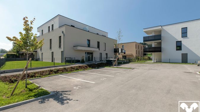 Außenstellplatz mit Blick auf Penthouse A08