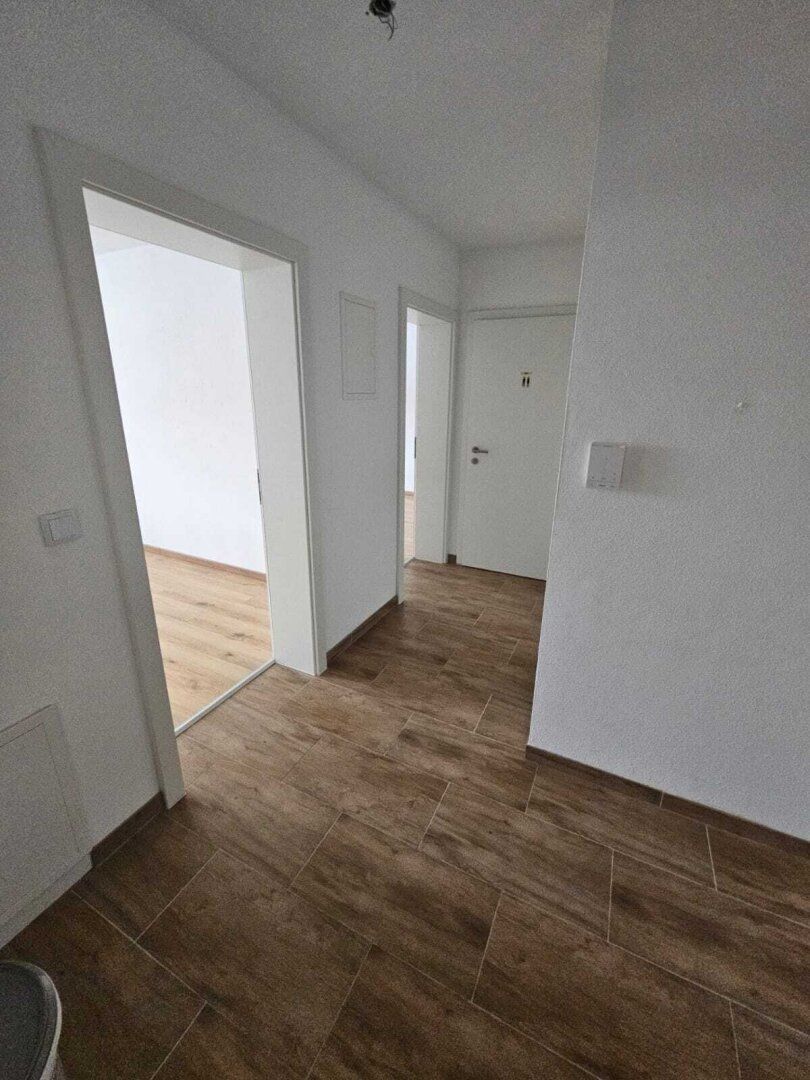 3-Zimmer-Mietwohnung mit Garten in ruhiger Siedlungslage in Moosbach     ‍  ‍  ‍  