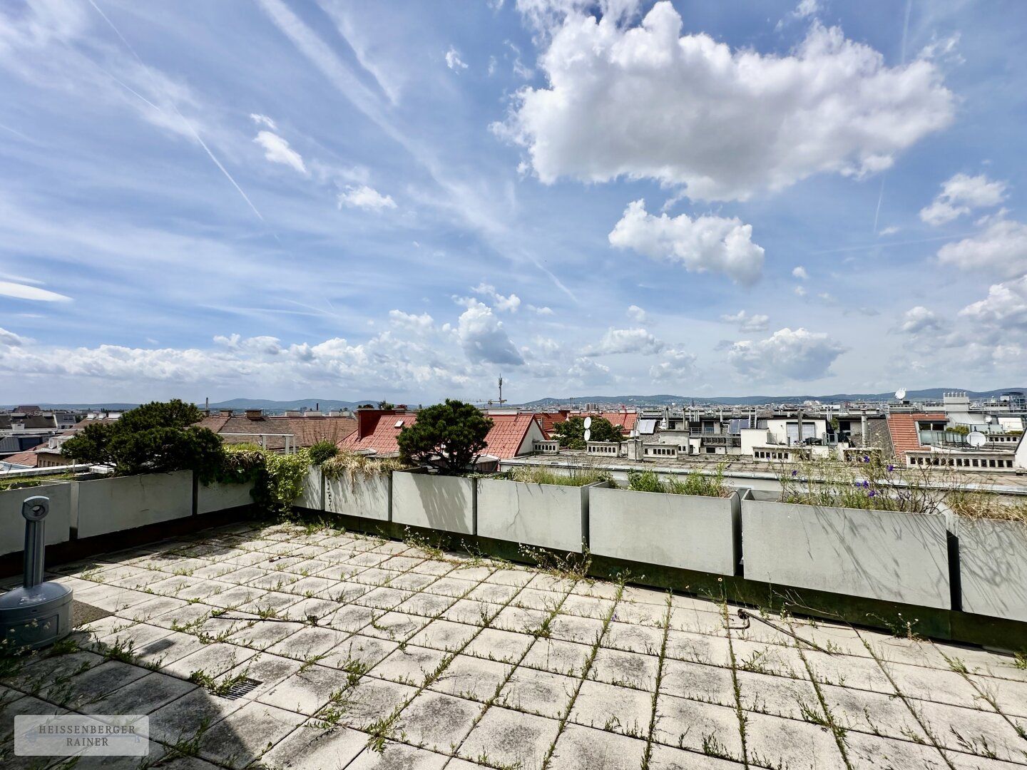 ARBEITEN MIT FERNBLICK /// MODERNES, FLEXIBLES BÜRO MIT GROSSER TERRASSE - Ansicht 4