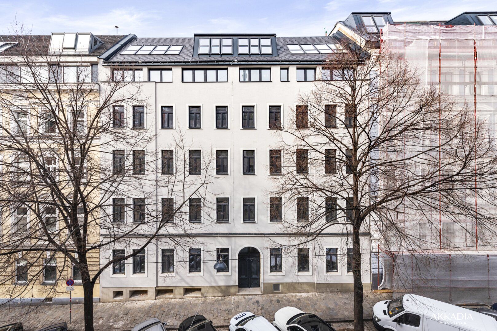 Hochmoderne 2-Zimmer Altbauwohnung A\\