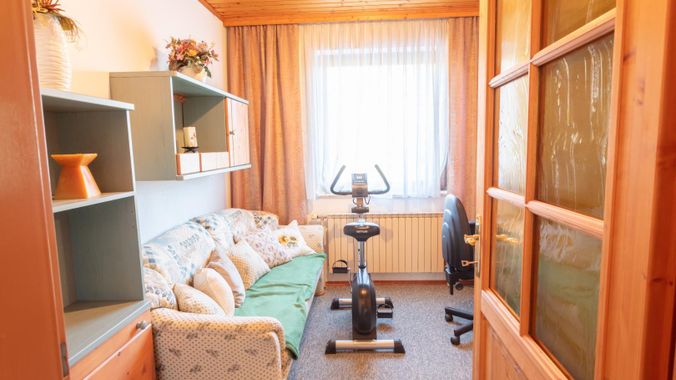 14.) Zimmer OG