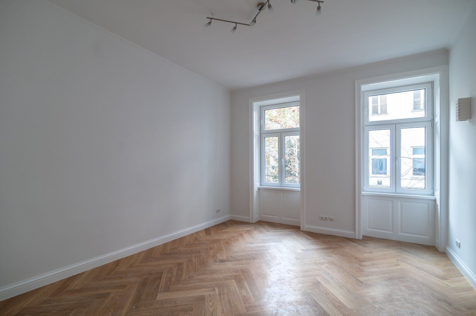 Max-Winter-Platz 18 - Stilaltbau mit einzigartigem Parkblick