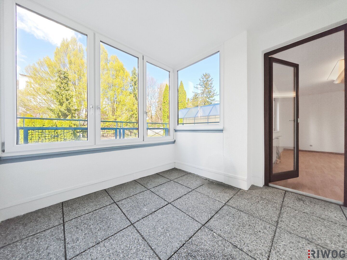Neubauwohnung mit 3 Zimmern & Loggia | 95m² | optionale Garagenplätze