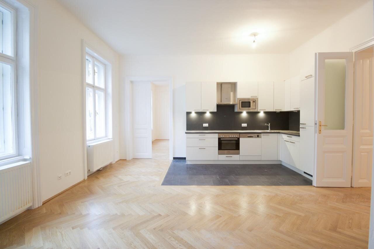 Repräsentative Eckwohnung mit 5 Zimmern nähe botanischer Garten / Ruhelage *Parkplatz optional*