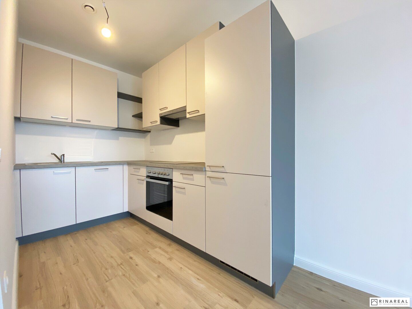 Wr. Neustädter Straße | Gut geschnittene 2 Zimmer Neubauwohnung | Loggia | Einbauküche | inkl. PKW Stellplatz – pohled 4
