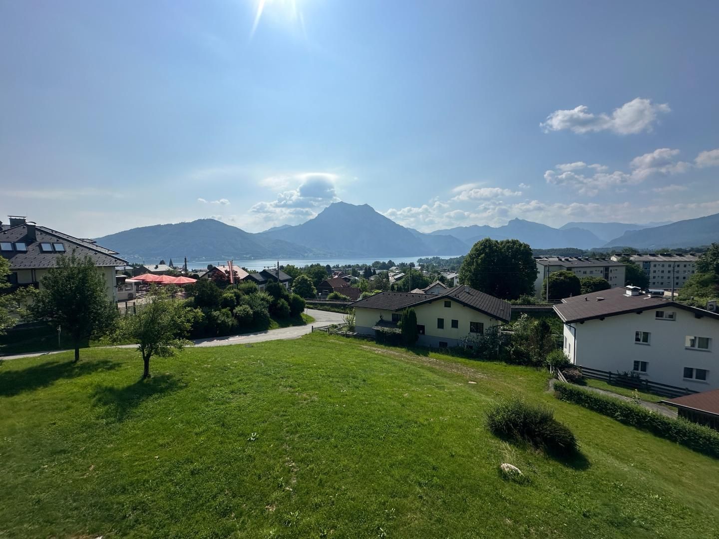 moderne 2-Zimmer-Mietwohnung mit traumhaftem Seeblick