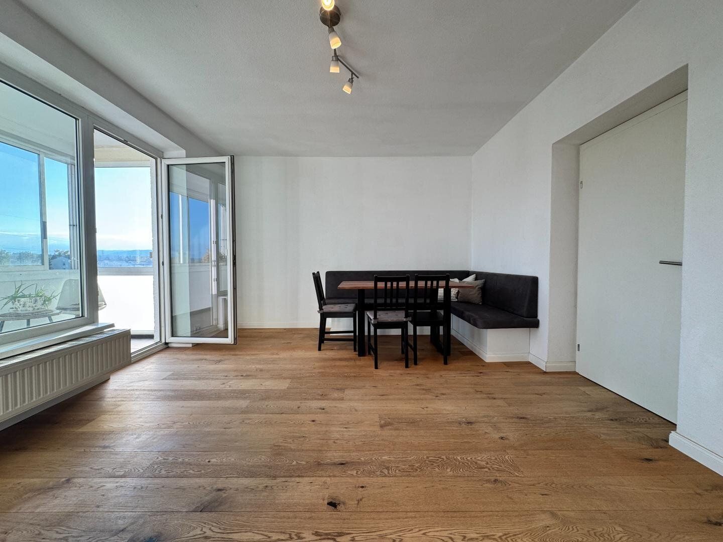 NEUER PREIS! Traumausblick! Leistbare attraktive 4-Zimmer Wohnung mit Loggia und Einzelgarage in 1A-Lage in Timelkam zum Sofortbezug
