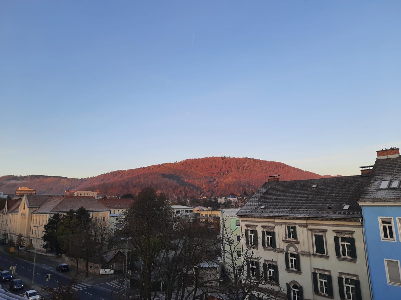 Super Starterwohnung im Dachgeschoss - optimales Preis/Leistungsverhältnis - PROVISIONSFREI