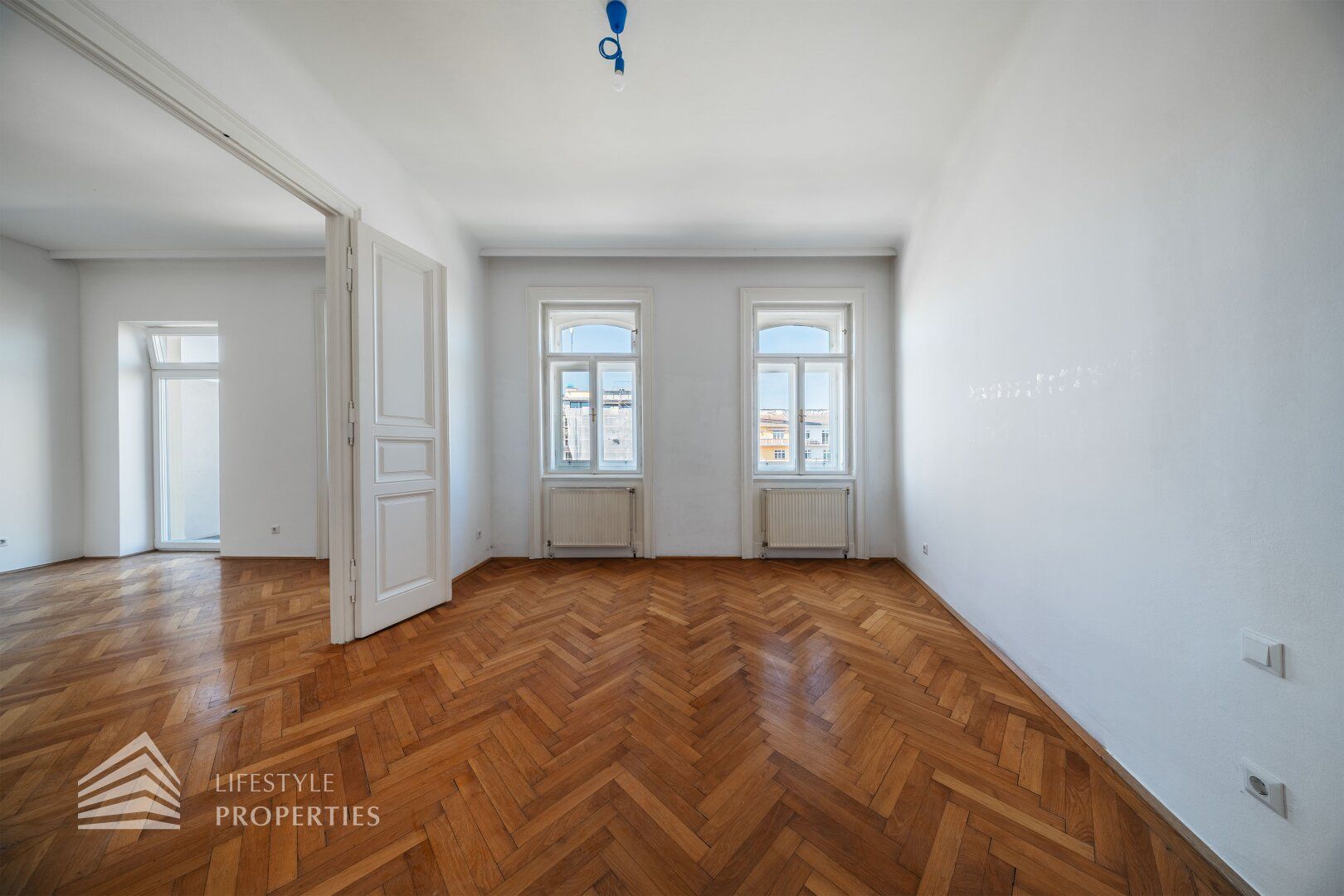 2-Zimmer Wohnung mit Balkon in zentraler Lage – pohled 2