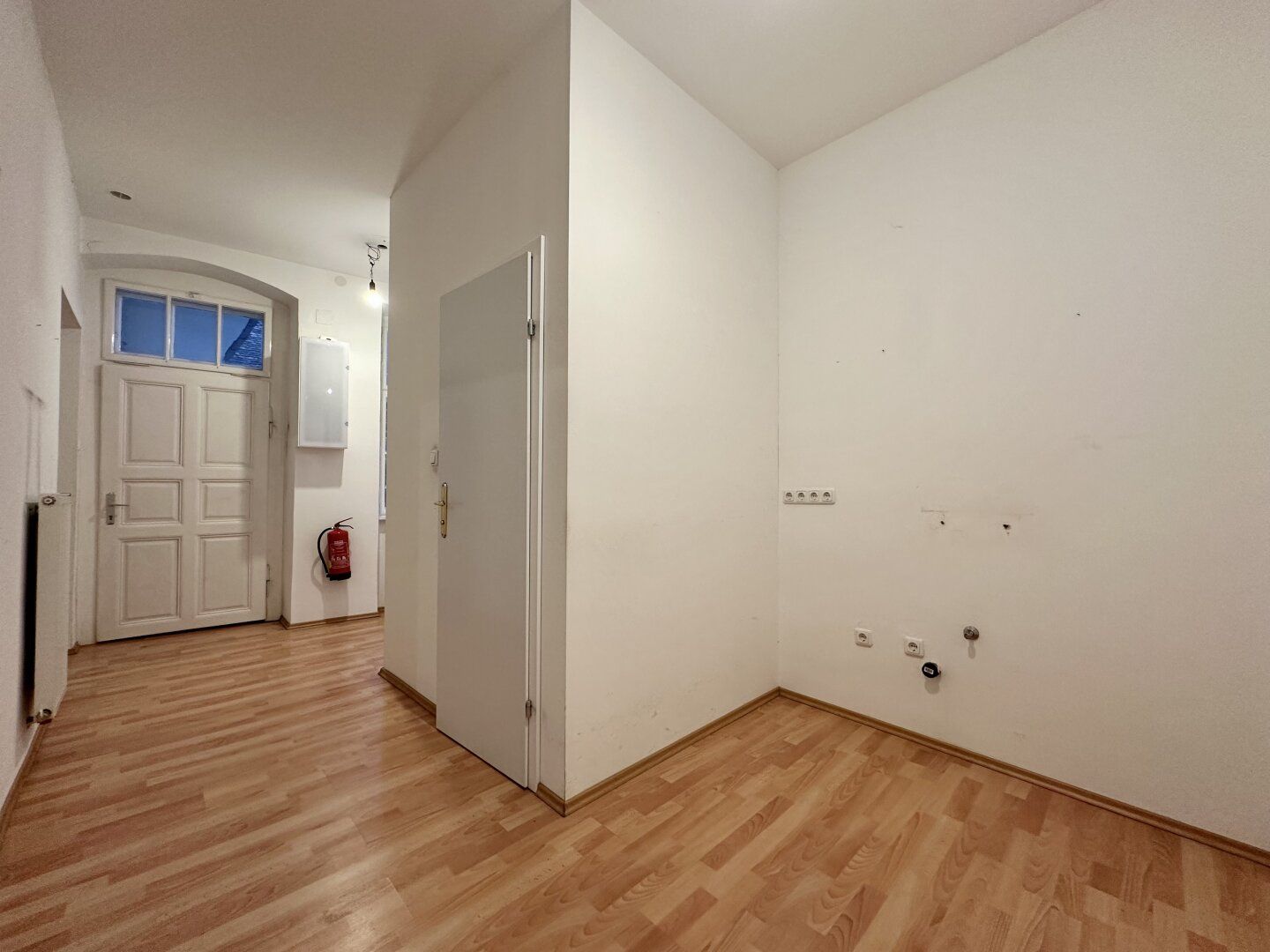 Altbau Büro / Ordination / Praxis beim Grünen Markt! - Ansicht 3