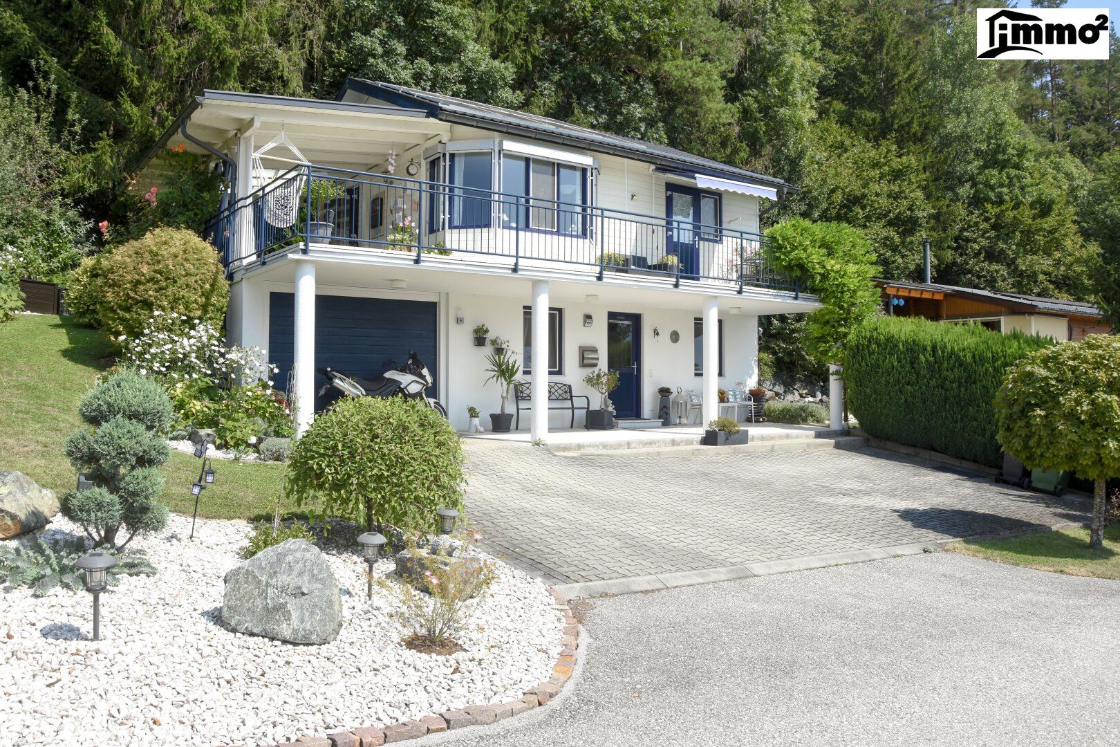 Charmantes Einfamilienhaus mit Bergblick, Garten & Pool