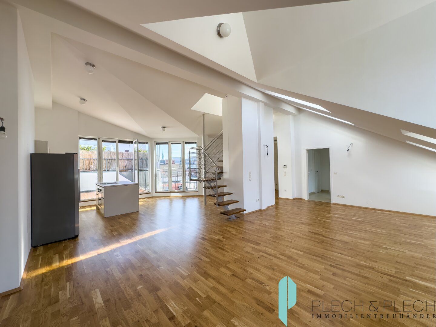 Provisionsfrei & Unbefristet mit 360° Blick und Dachgarten nahe U2 Taborstraße