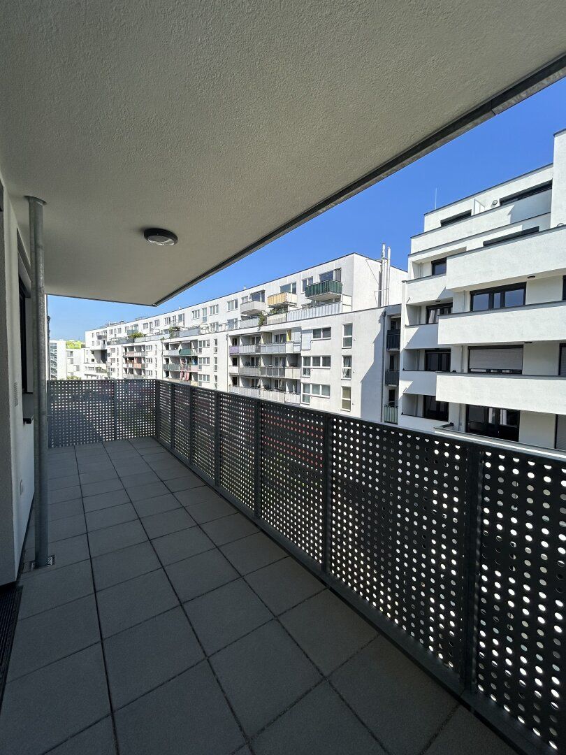Traumhafte Terrassenwohnung in 1230 Wien - Erstbezug mit Balkon und Garage!