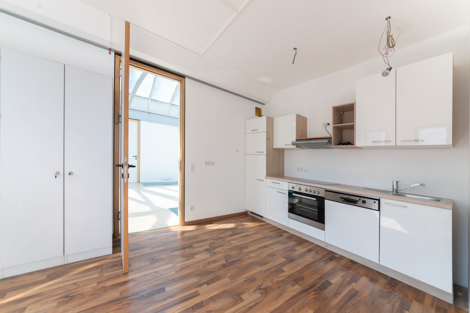 Modernes Büro (46 m²) an der Bundesstraße in Klaus - Perfekte Lage für dein Unternehmen! - Ansicht 5