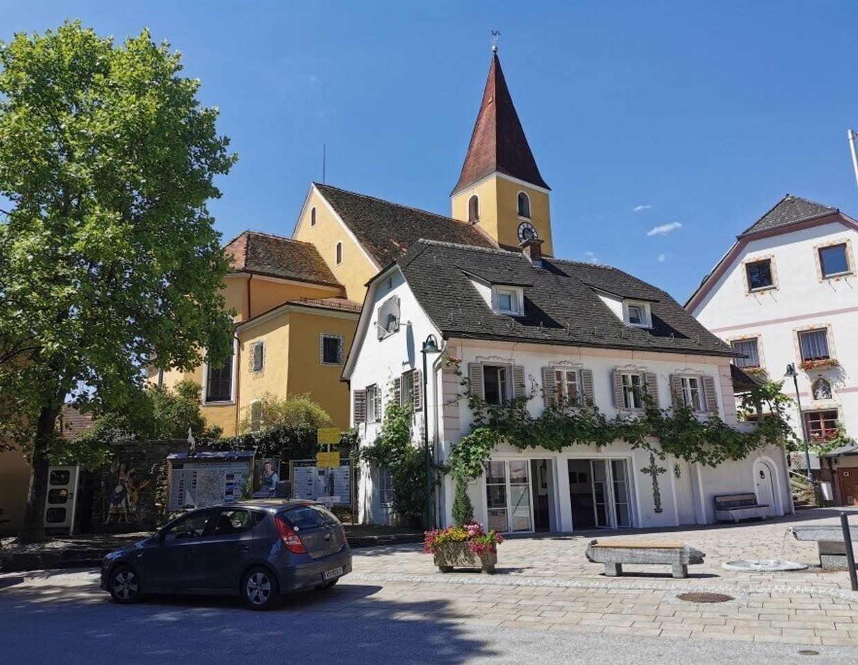 Hübsche Biedermeiervilla am Beginn der weststeirischen Weinstraße - ideal für eine Pizzeria, Bäckerei oder ähnliches!