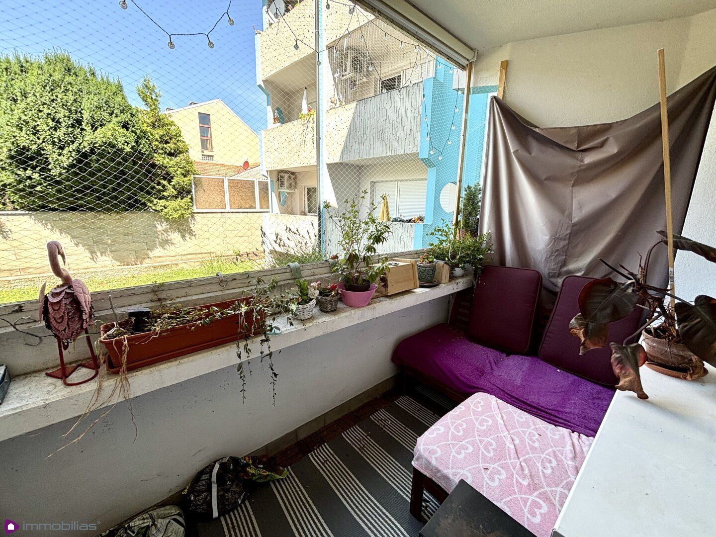 Charmante 3-Zimmer-Wohnung mit Gemeinschaftsgarten und Parkplatz im Herzen von Gänserndorf