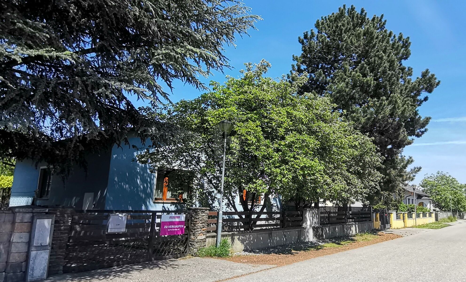 BUNGALOW IN RUHELAGE - GROSSER GARTEN